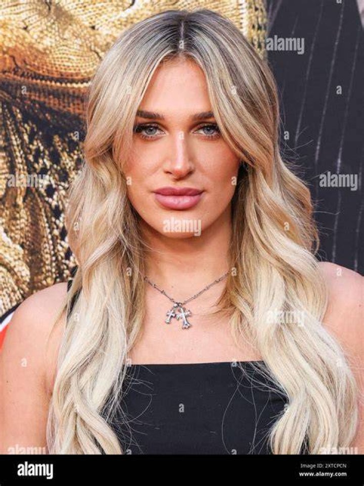 Madi Monroe Net Worth